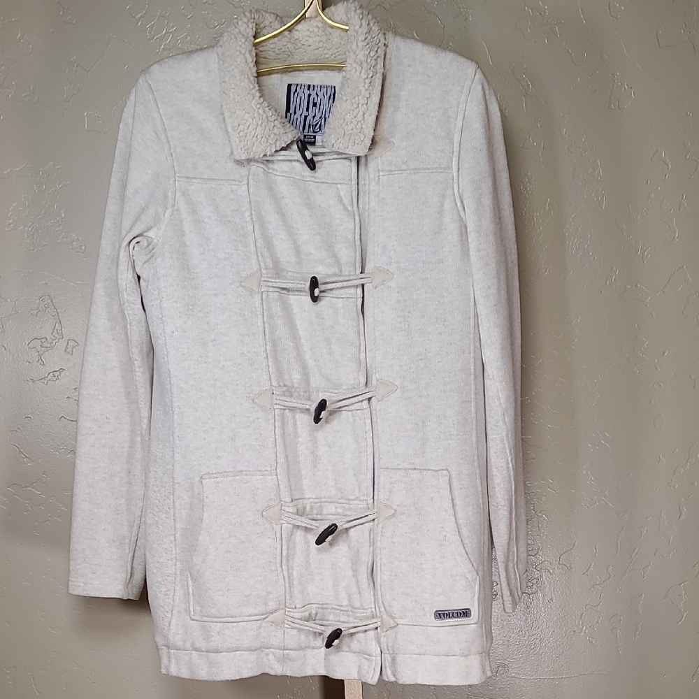 Volcom Cream Toggle Jacket With Quilted Inside Style Is Stomping Ground Coat‎